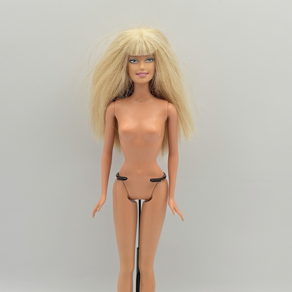 Barbie Hip Doll 2004 Blonde Hair Nude Doll Only Blue Eyes Bangs